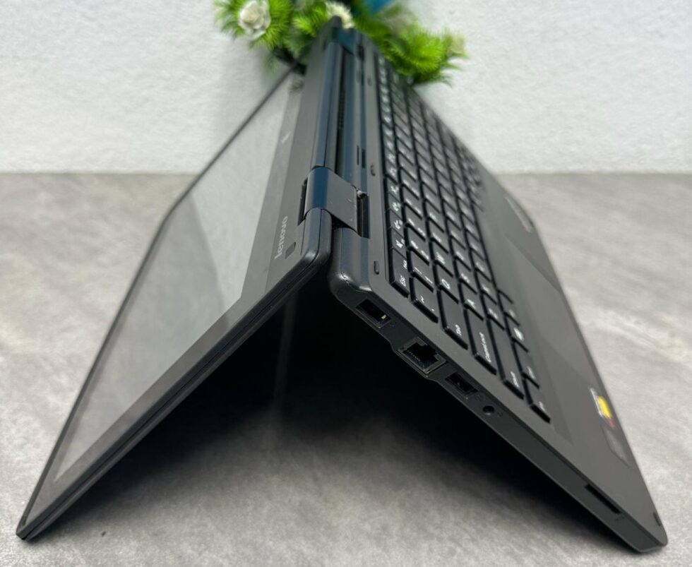 Ordinateur Portable Lenovo Yoga, Intel Quad-Core, 500Go Disque dur, 08Go de RAM, 12 rotatif 360°