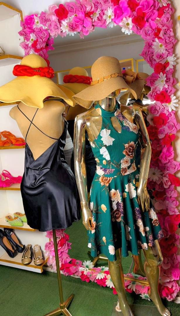 Robes femmes fleuries