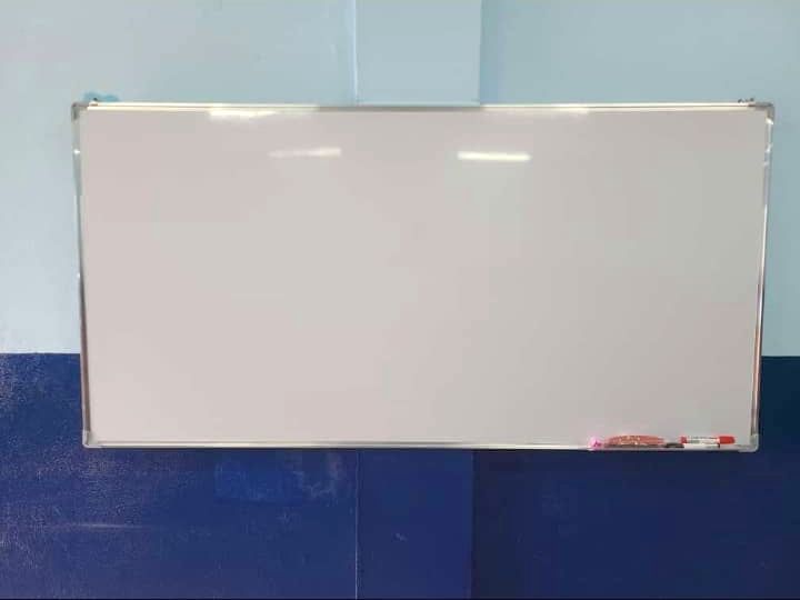 Tableau blanc double-face de conférence avec support murale et roulettes