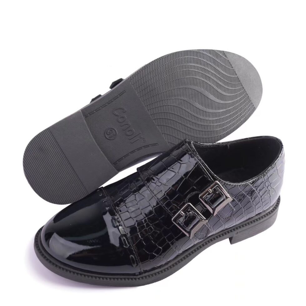 Chaussures noires pour enfants