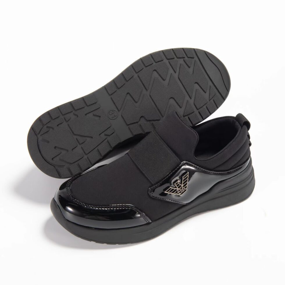 Chaussures noires pour enfants