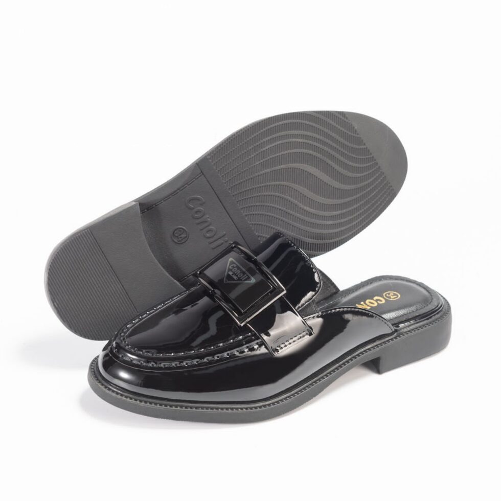Chaussures noires pour enfants