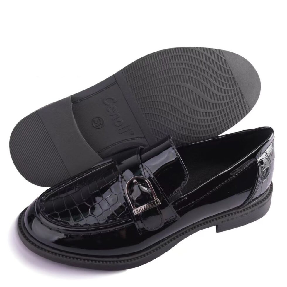 Chaussures noires pour enfants