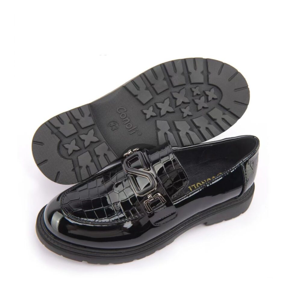 Chaussures noires pour enfants
