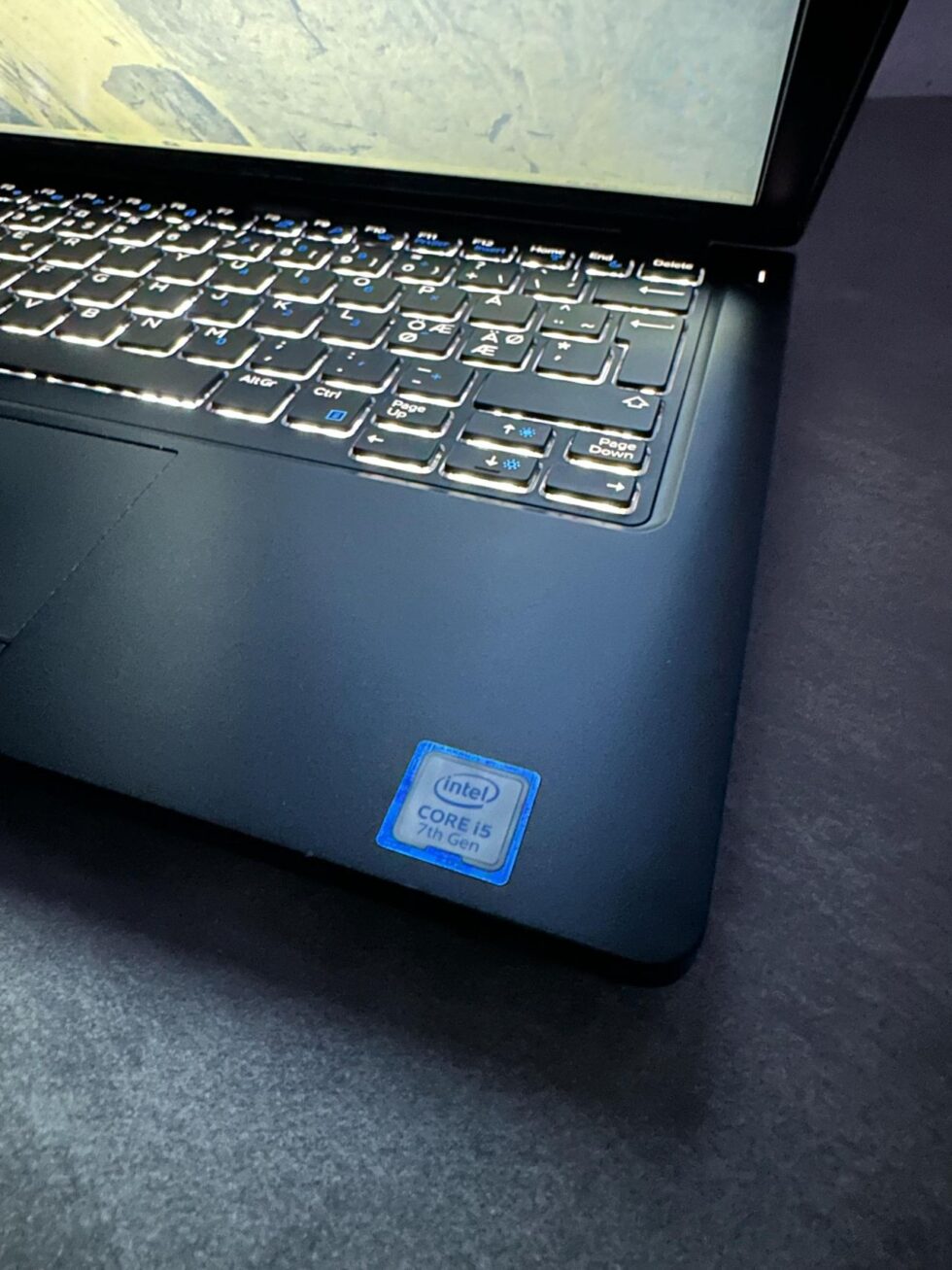 Ordinateur Portable Dell Latitude 5290, Intel Core i5, 256Go Disque dur SSD, 8Go de RAM, 14"