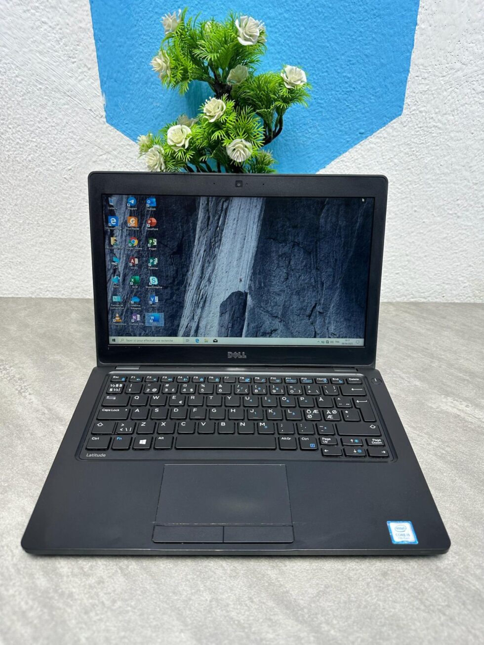 Ordinateur Portable Dell Latitude 5290, Intel Core i5, 256Go Disque dur SSD, 8Go de RAM, 14"