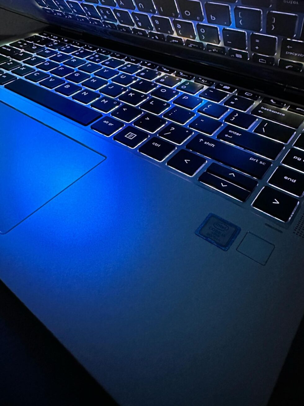 Ordinateur Portable HP Elitebook 1040 G3, Intel Core i5, 256Go Disque dur SSD, 8Go de RAM, 14
