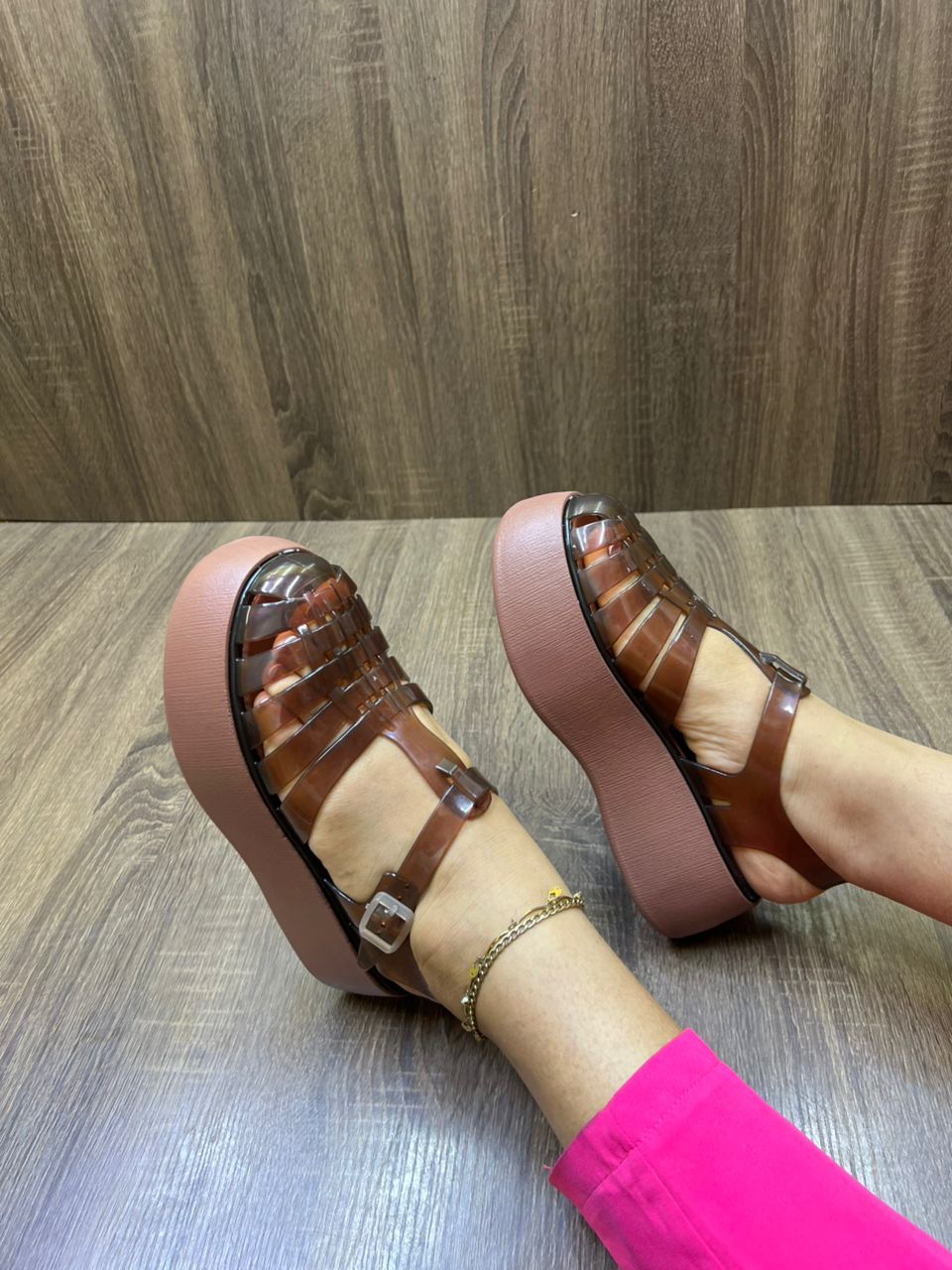 Sandales compensées pour femmes